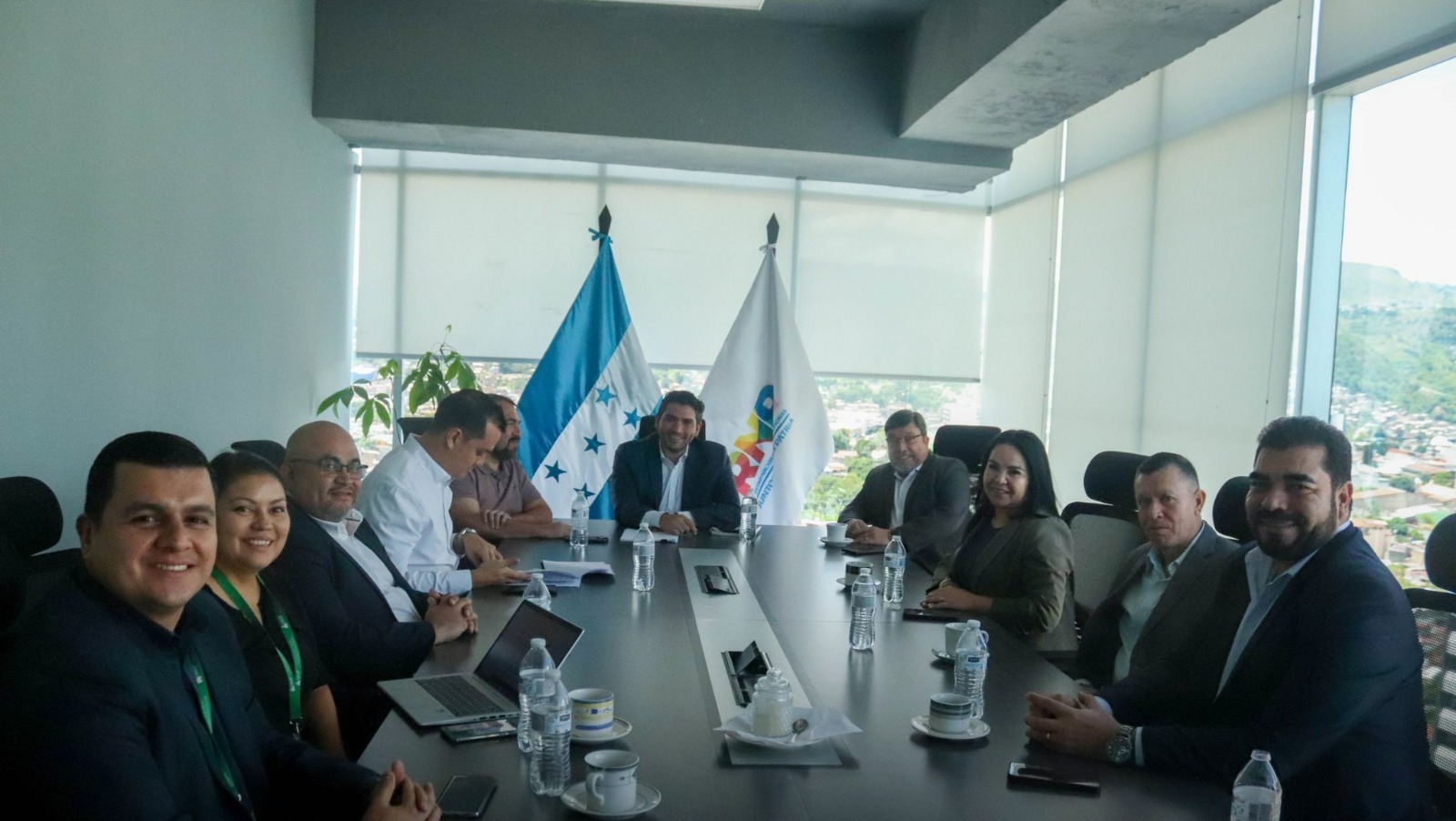 RNP e IAIP sostienen reunión para abordar proyecto de Ley de Protección de Datos Personales